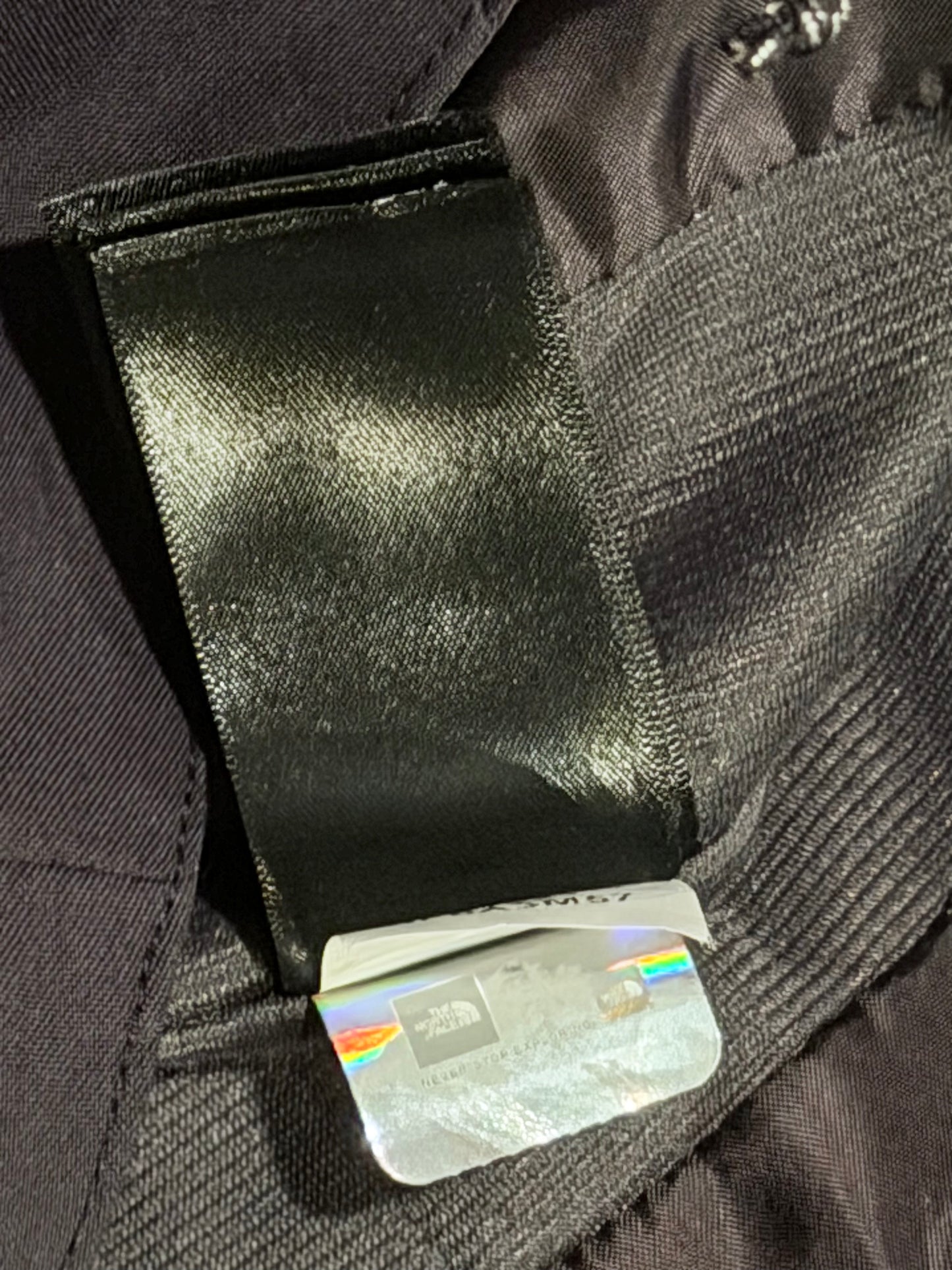 The North Face Men’s DryVent Insulated Snow Bib Black Pant Size: S