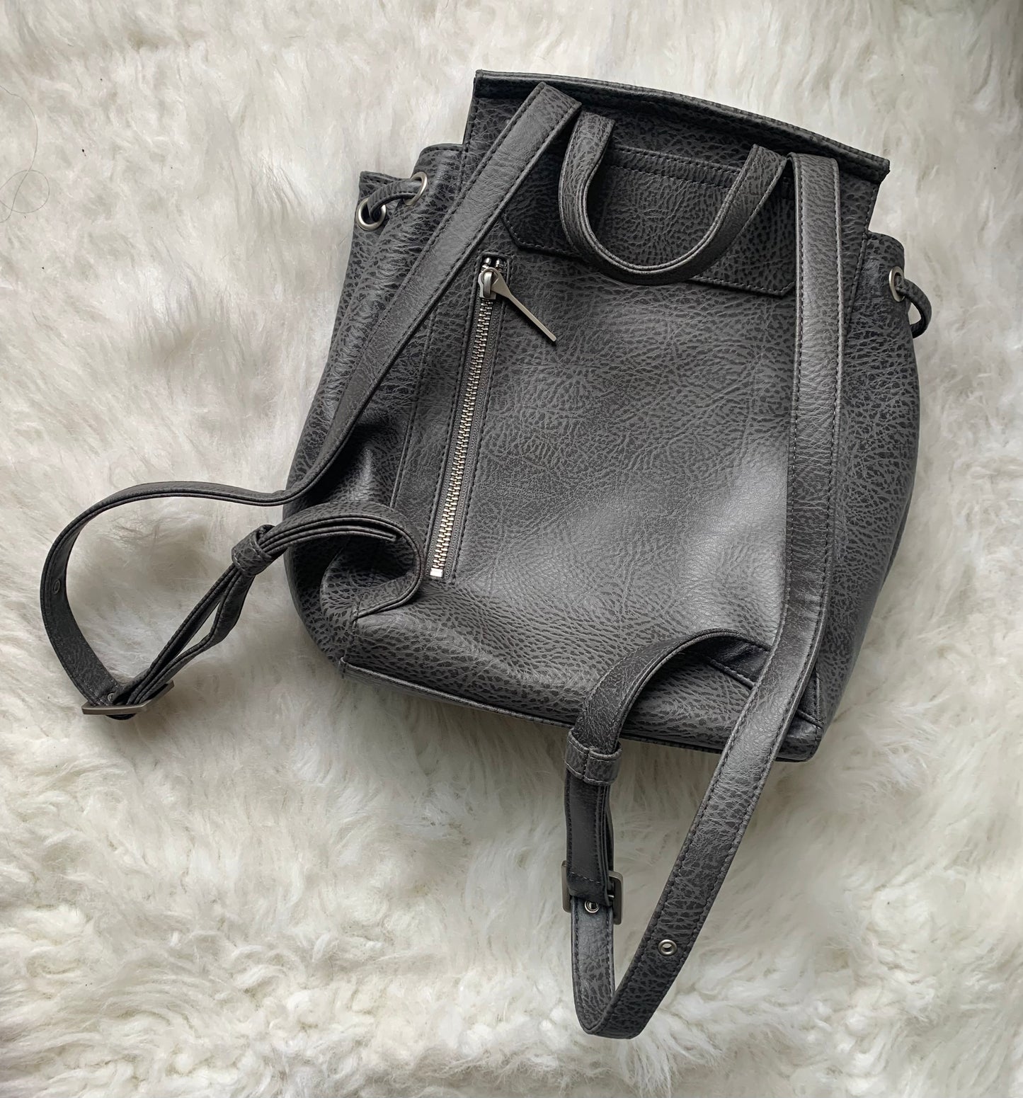 Matt & Nat Backpack Mumbai Vegan PVC Grey Backpack
