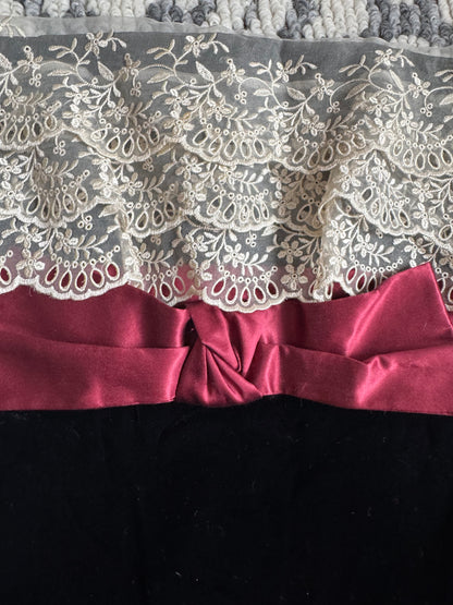 VTG Betsey Johnson Evening Miss Priss Collection Black Velvet Lace Dress Size: 4