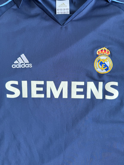 2004-2005 Real Madrid CF Away Football Jersey Size: XL