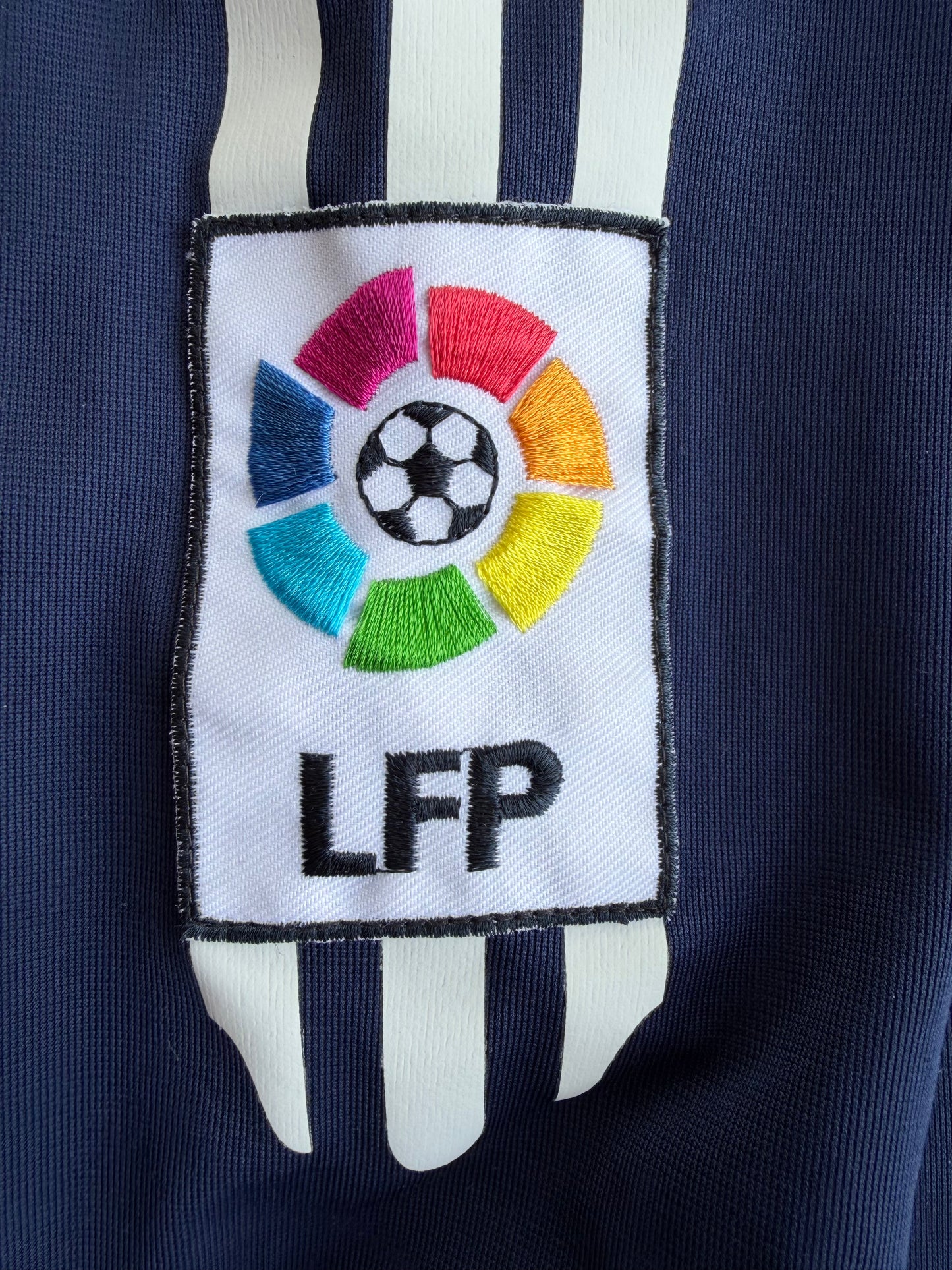 2004-2005 Real Madrid CF Away Football Jersey Size: XL