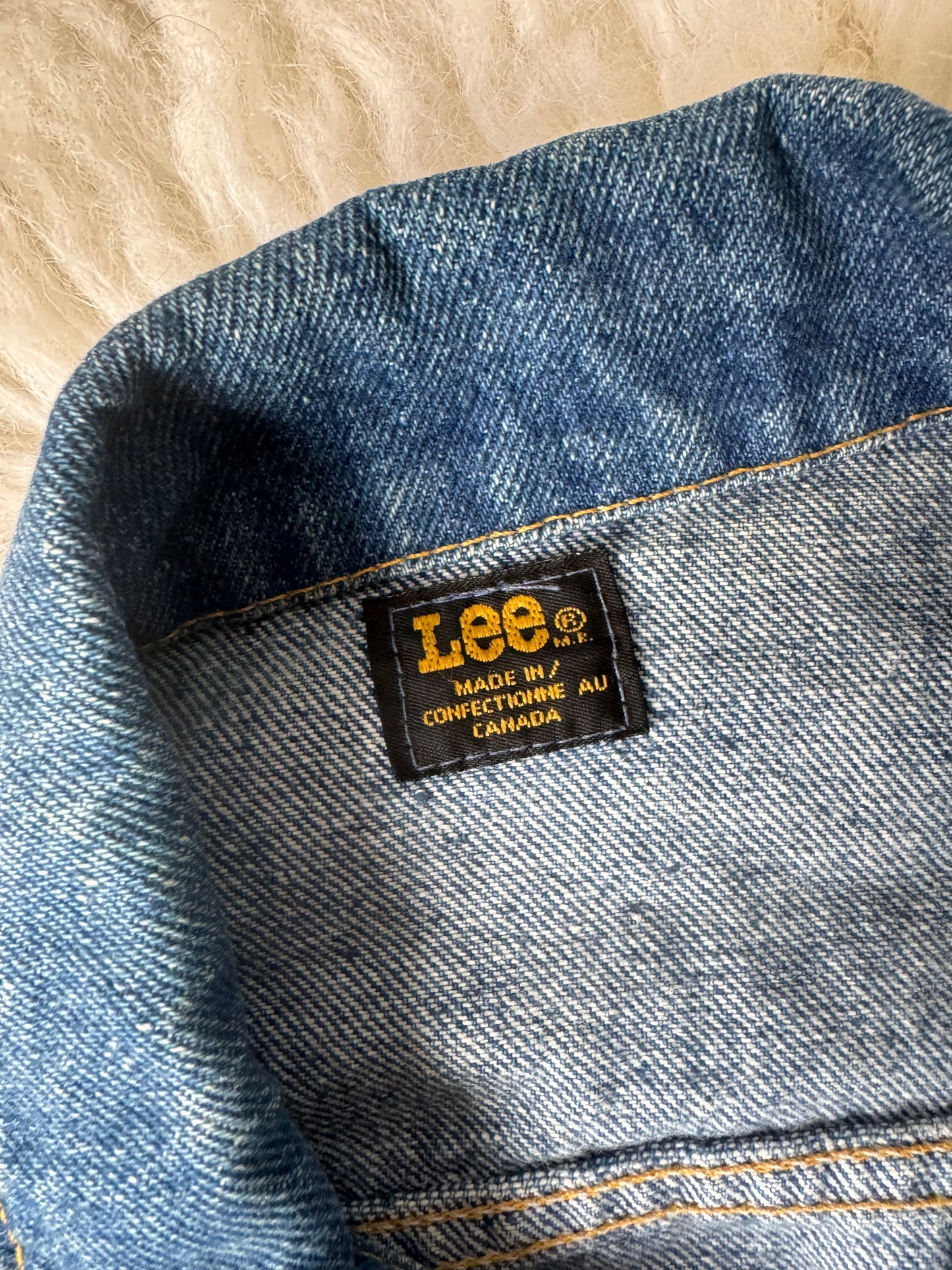 VTG Lee Riders Women's Denim Trucker Jacket Size: M