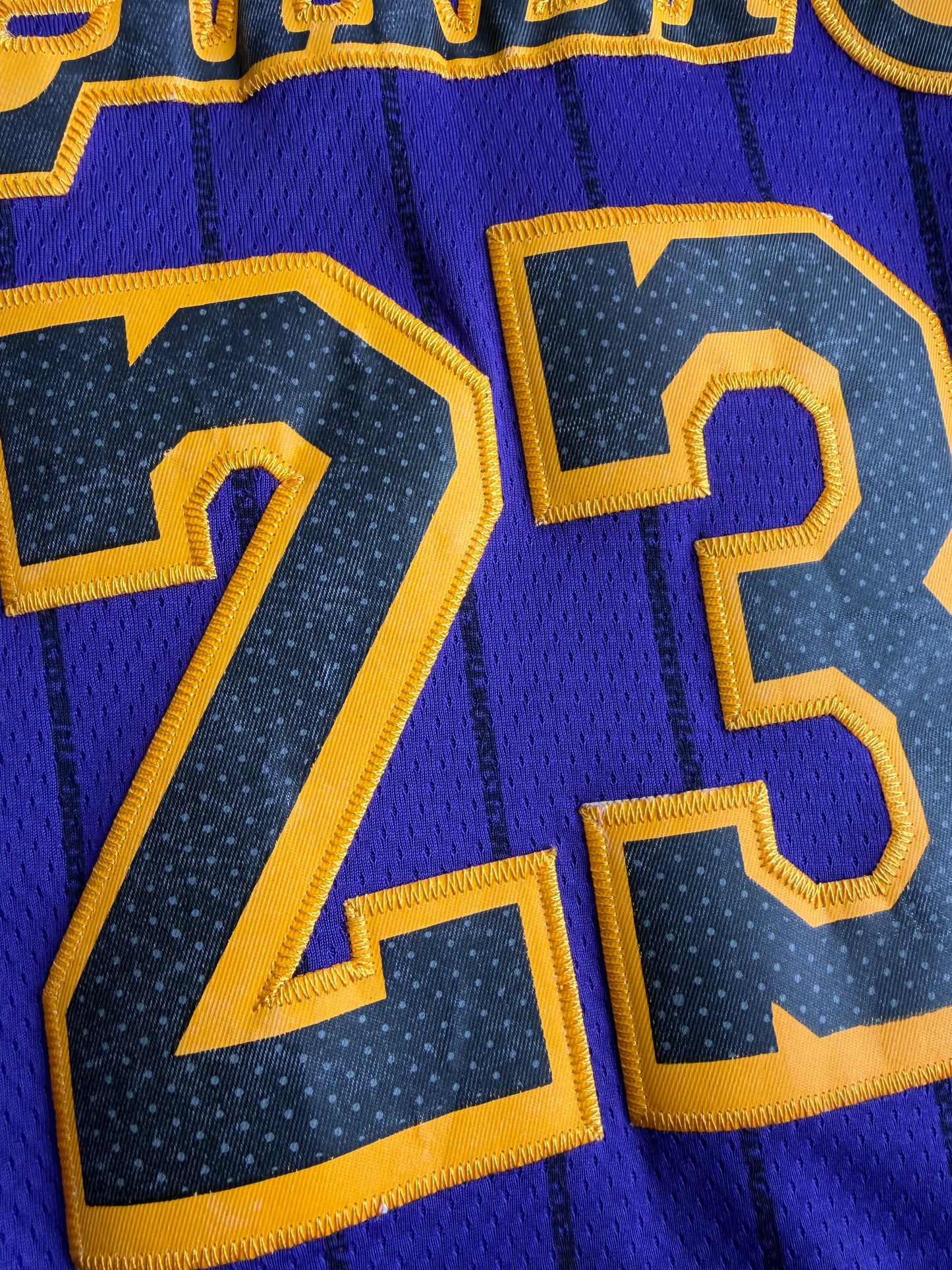 2018-19 LA Lakers LeBron James #23 Nike CE Lore Series Swingman Jersey Size: 54