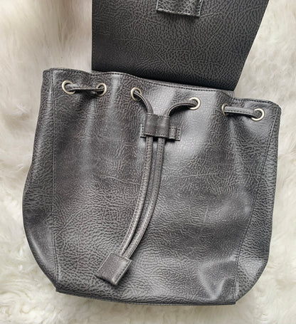 Matt & Nat Backpack Mumbai Vegan PVC Grey Backpack
