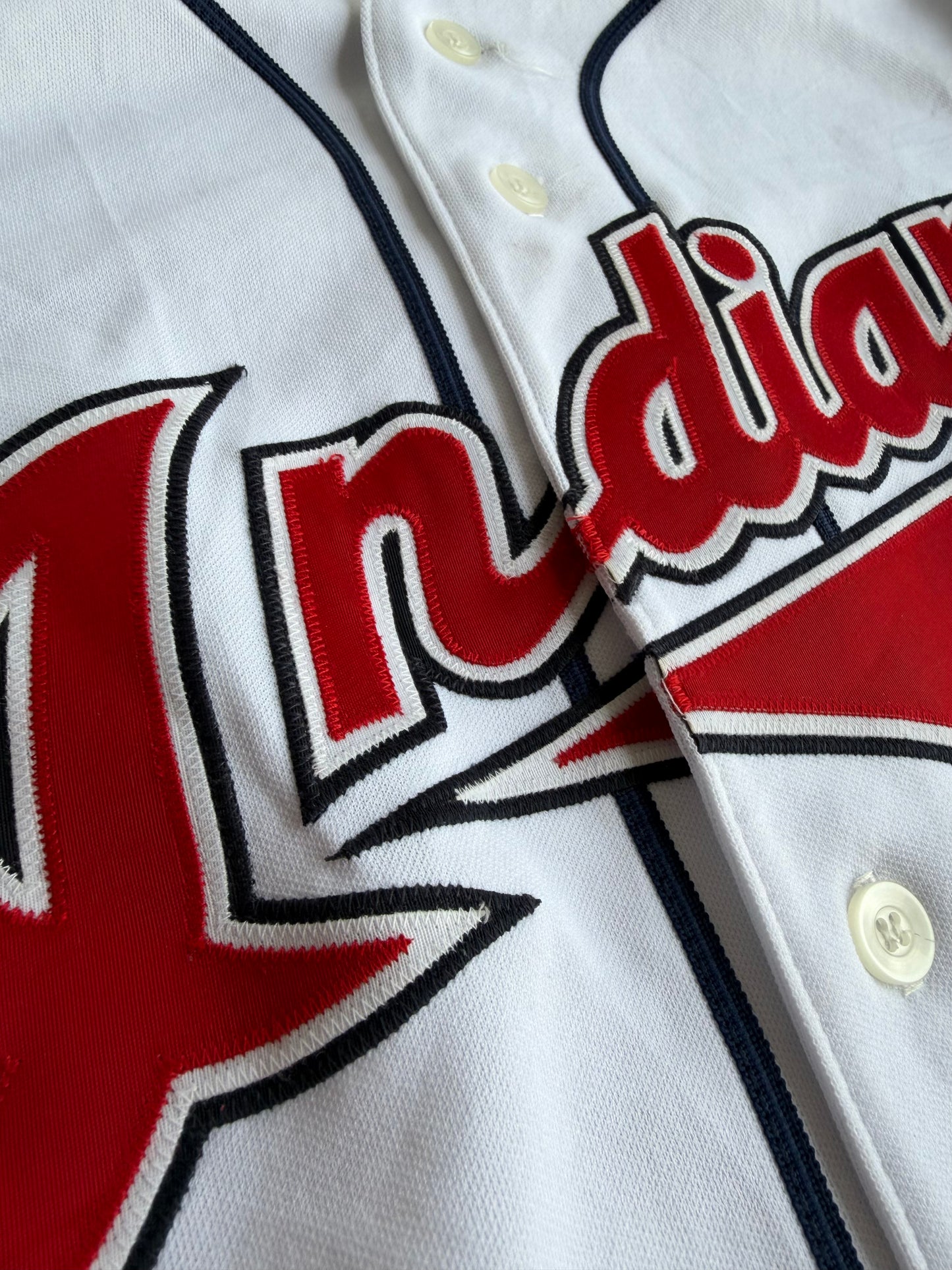 Cleveland Indians MLB White Majestic Authentic Collection Jersey Size: 44 (L)