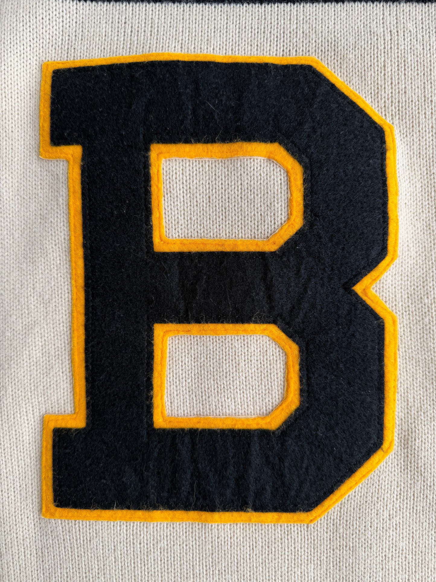Boston Bruins Vintage Hockey CCM Heritage Kint Sweater Size: XL