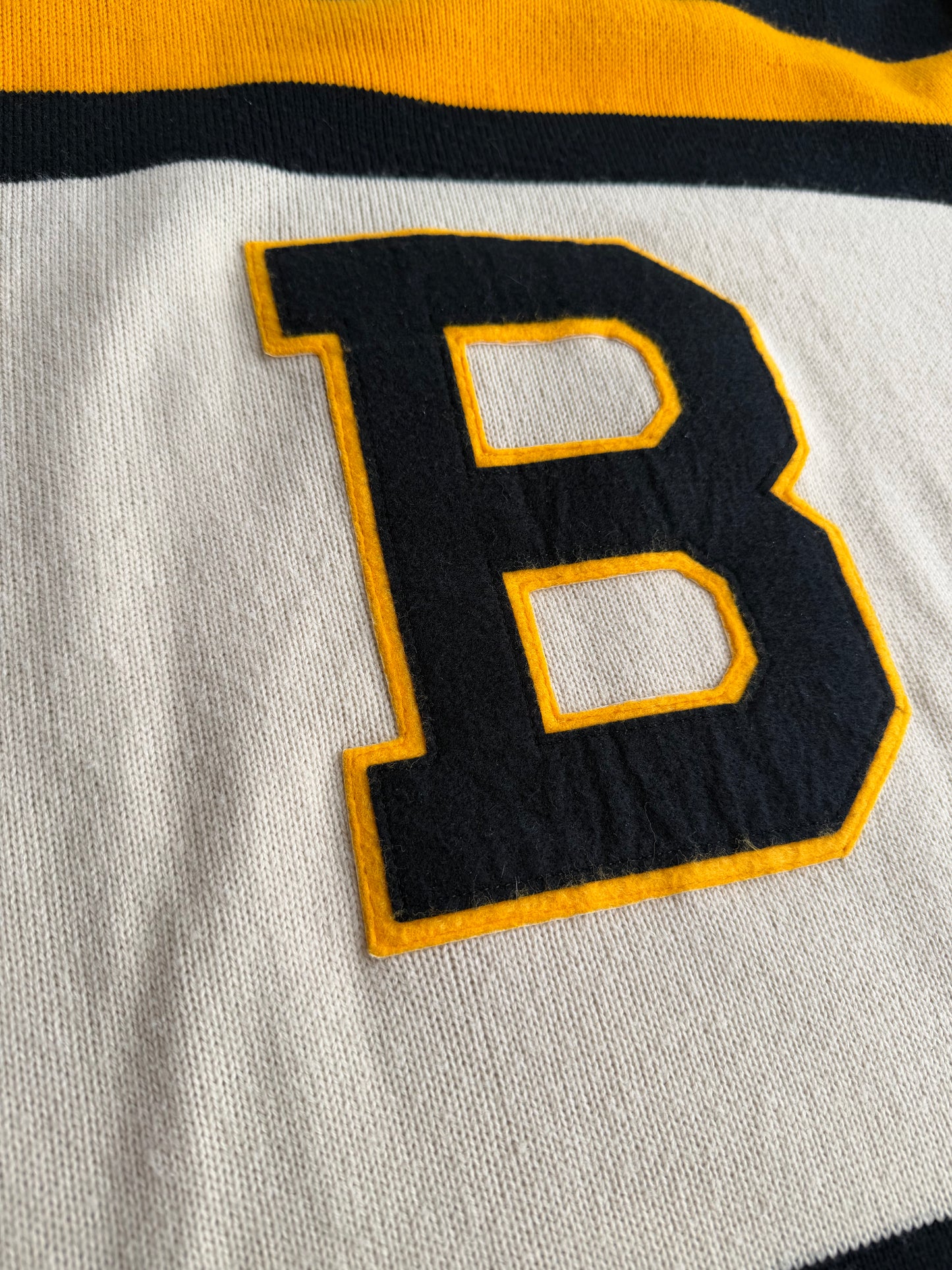 Boston Bruins Vintage Hockey CCM Heritage Kint Sweater Size: XL