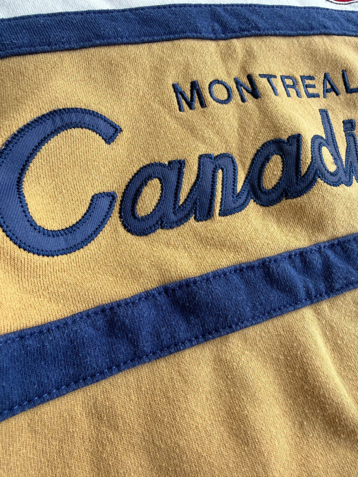 Montreal Canadiens Mitchell & Ness Italic Striped Hoodie Youth Size: L (14/16)
