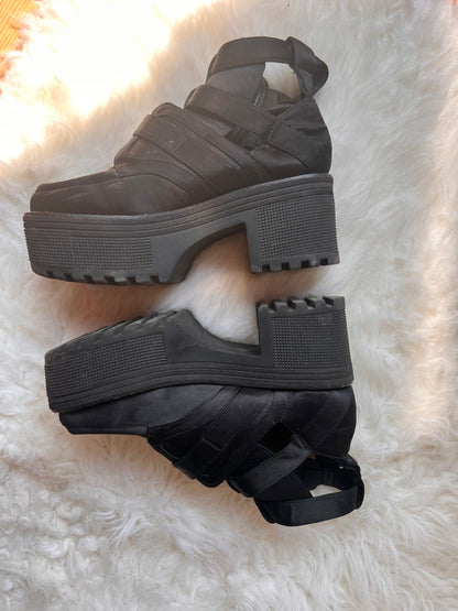 Jeffrey Campbell Mingus Buckle Strap Platform Bootie US 8