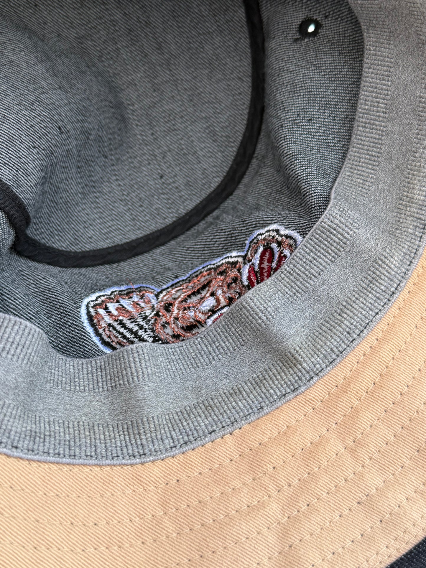 Mitchell & Ness Vancouver Grizzlies Hardwood NBA Classics Denim Bucket Hat S/M