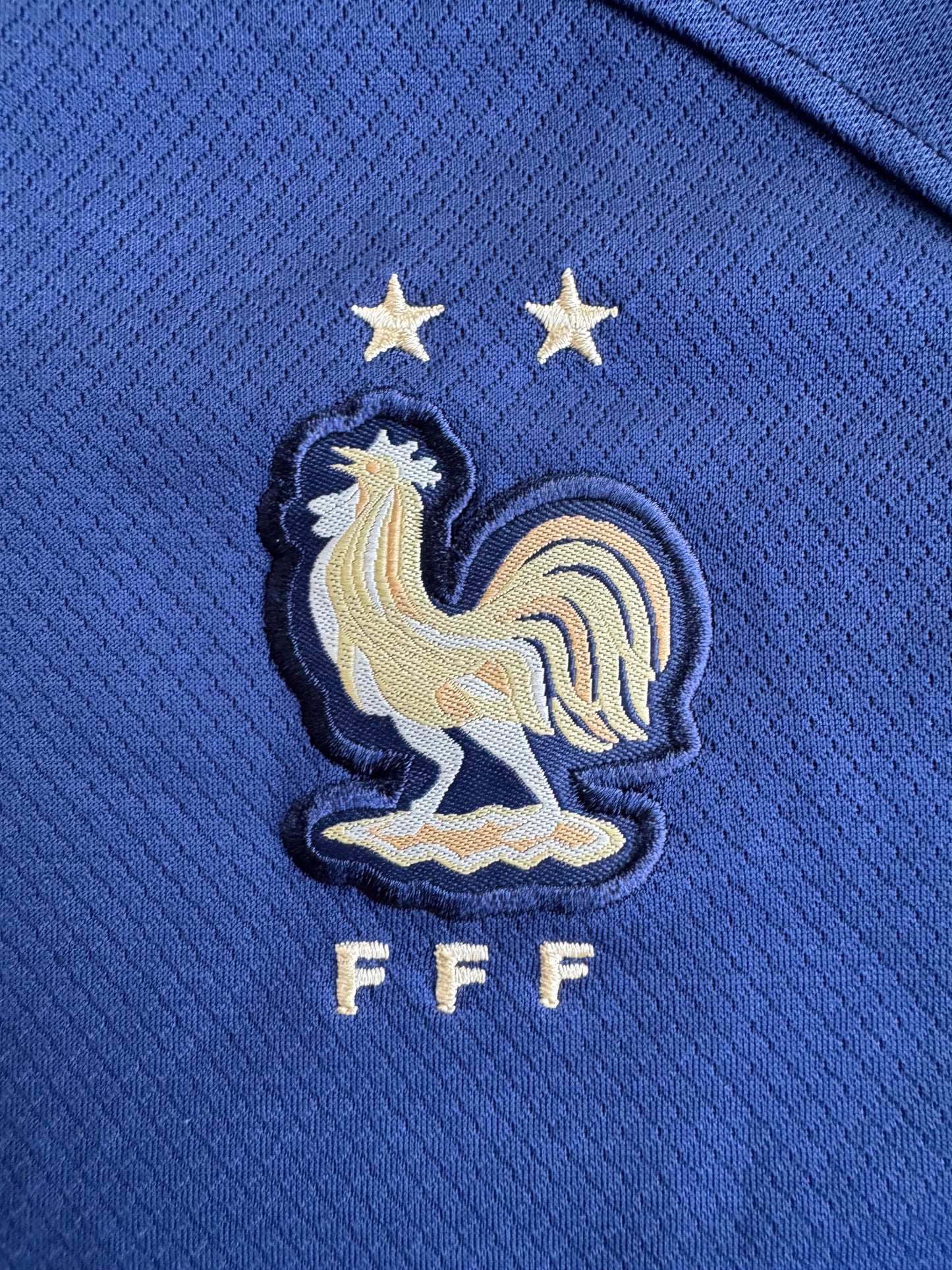 2022-23 France Kylian Mbappé #10 Nike Football Jersey Youth Size: 26