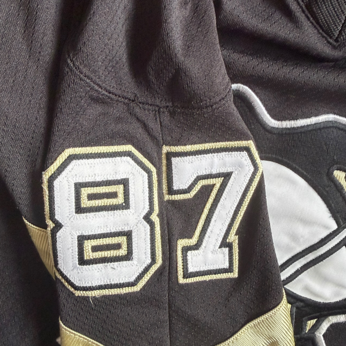 Pittsburgh Penguins Sidney Crosby #87 Retro NHL CCM Hockey Jersey Youth Size: S/M