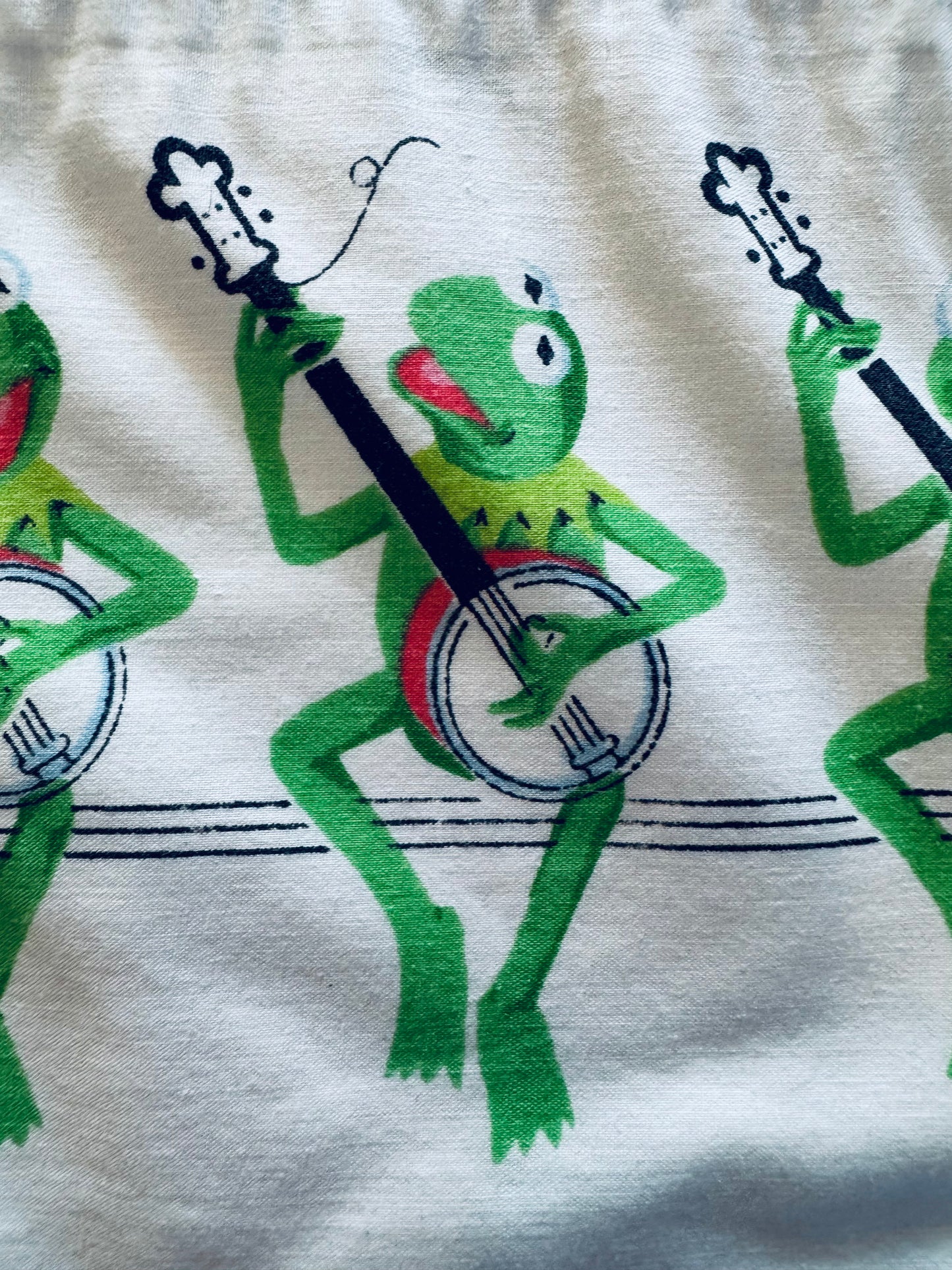 VTG 1980 The Muppets Kermit the Frog Playing Banjo Flat Sheet Size: TWIN