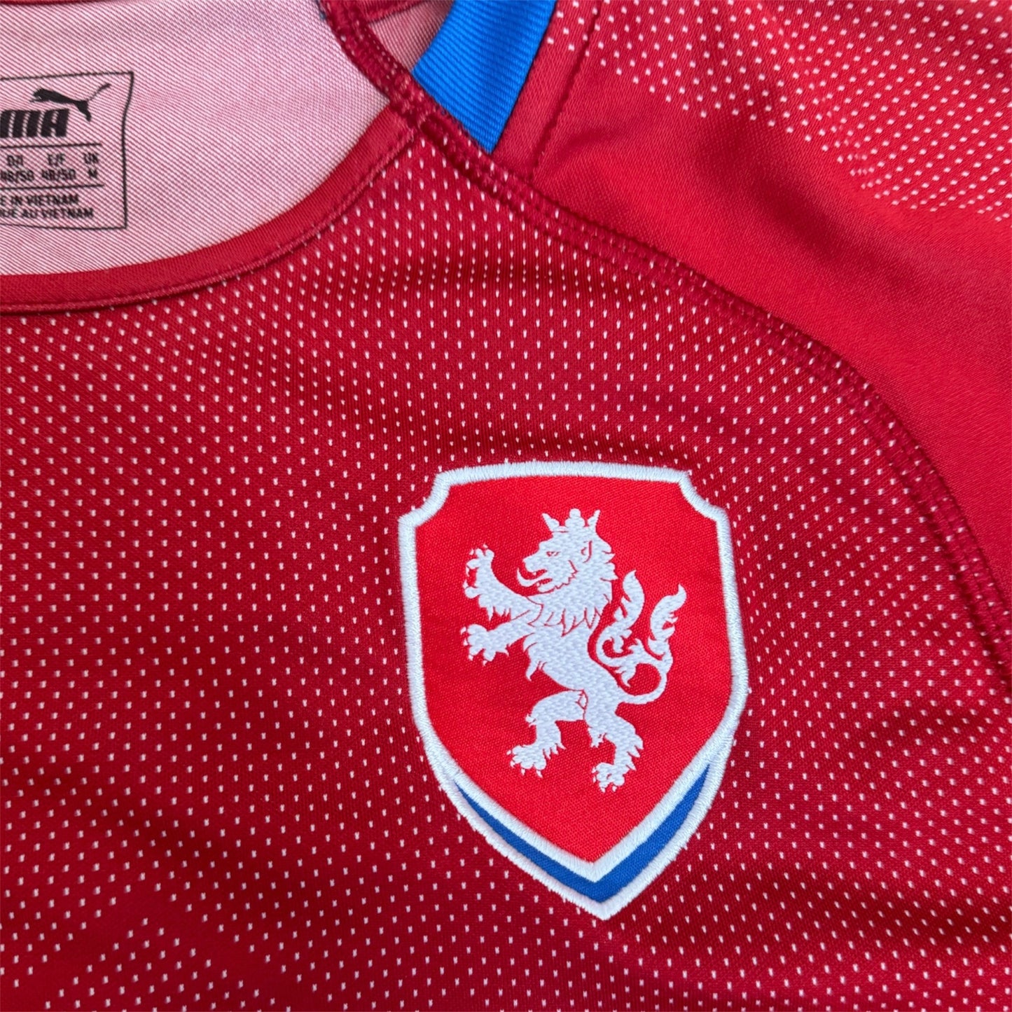 2018-19 Czechia Puma National Home Football Jersey Size: M