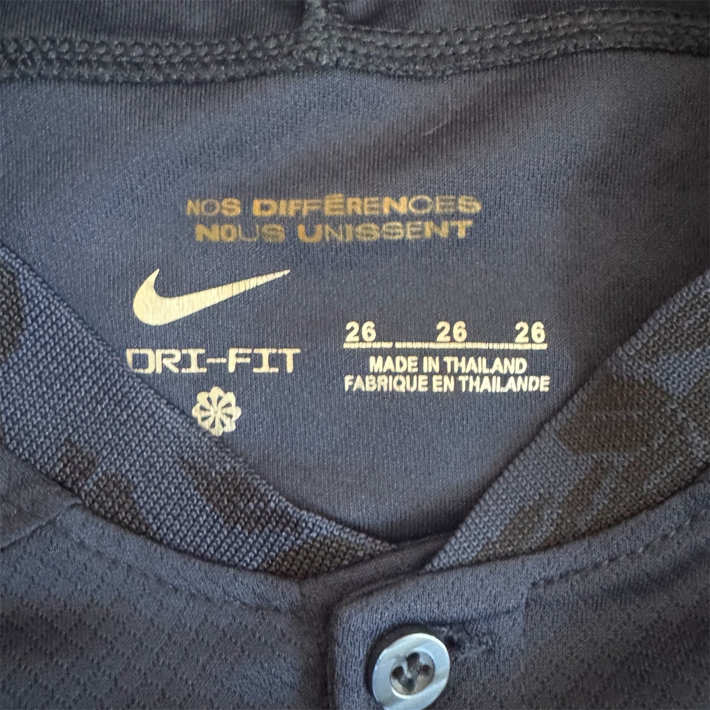 2022-23 France Kylian Mbappé #10 Nike Football Jersey Youth Size: 26