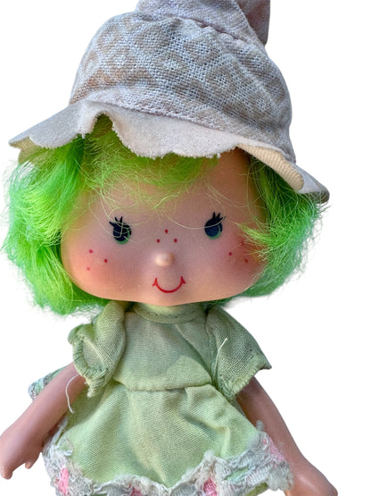 VTG 80s Strawberry Shortcake Dolls & Aladdin Plastic Lunchbox Collectible Bundle