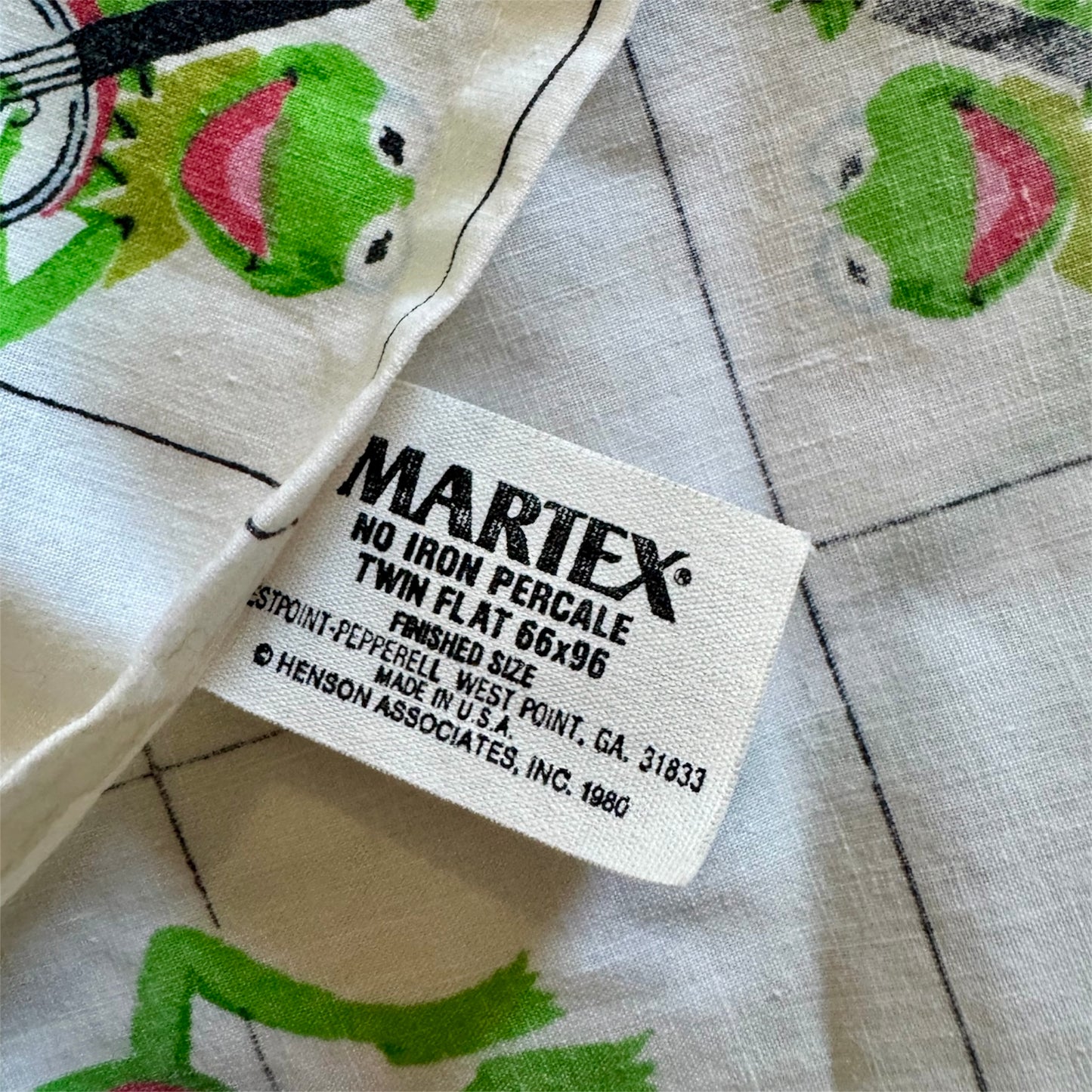 VTG 1980 The Muppets Kermit the Frog Playing Banjo Flat Sheet Size: TWIN