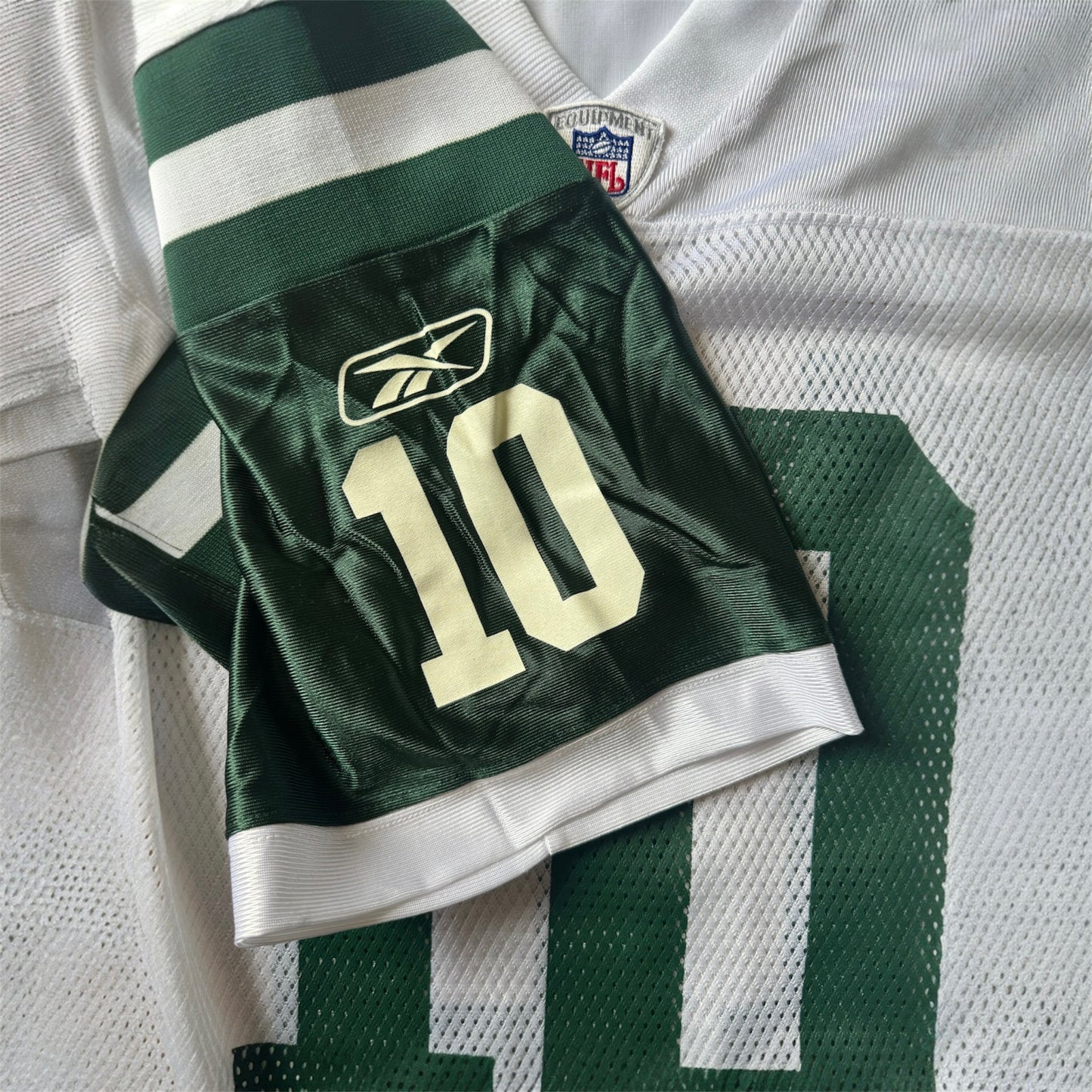 VTG NY Jets Chad Pennington #10 NFL On Field Reebok Jersey Size: L
