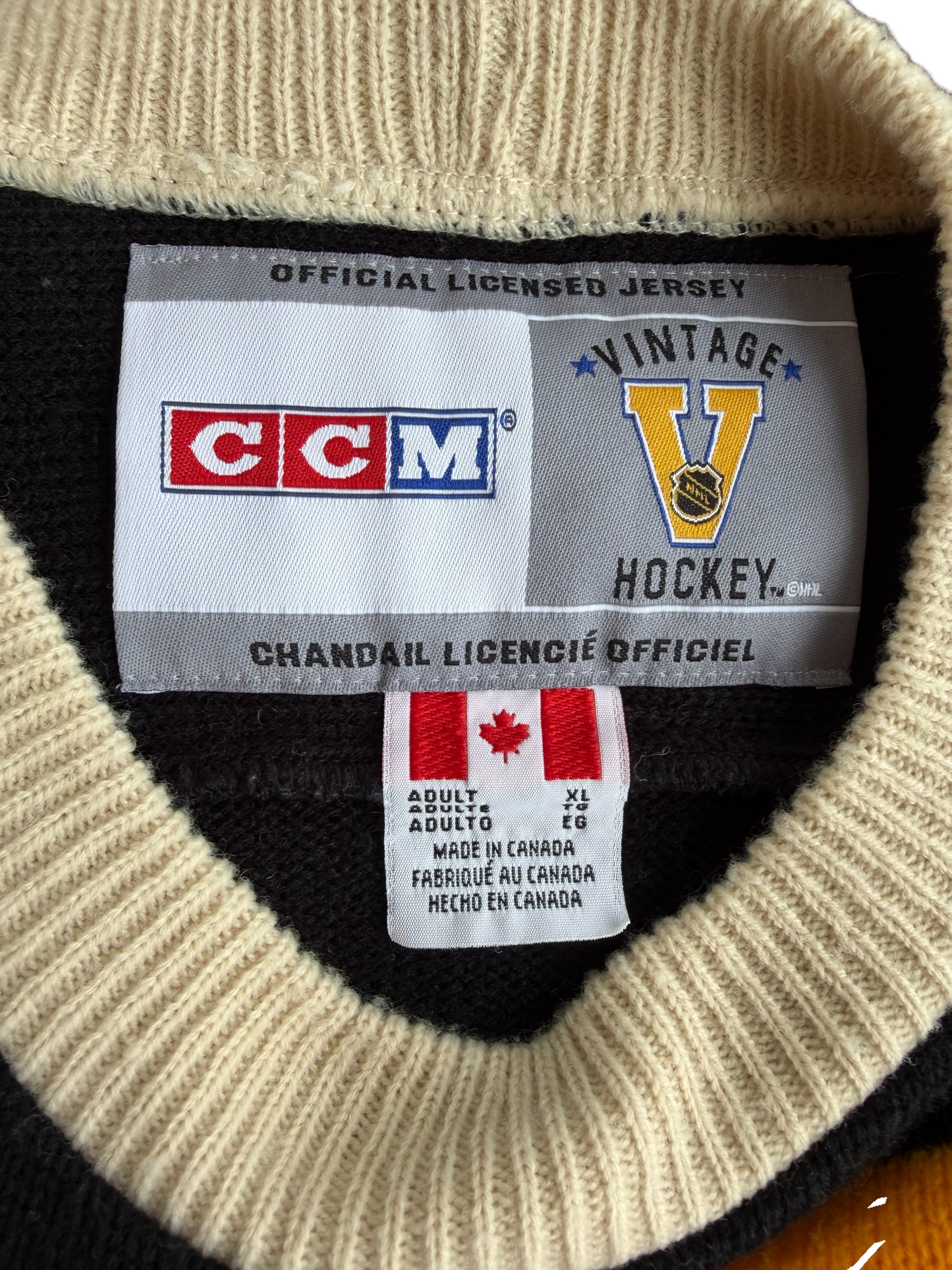 Boston Bruins Vintage Hockey CCM Heritage Kint Sweater Size: XL